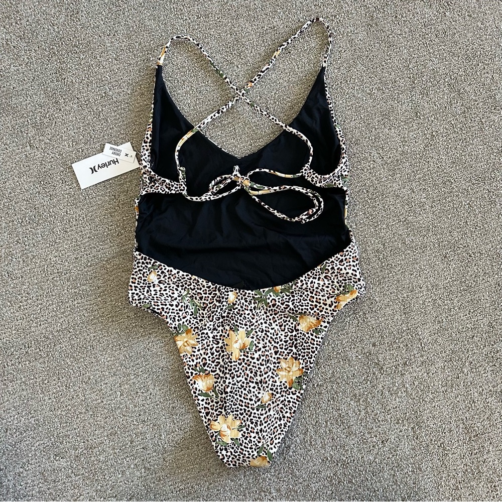Hurley Leopard Print One Piece Swimsuit - Picture 7 of 7